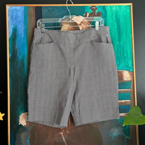Hilary Radley Monochrome Geometric Bermudas - Picture 1 of 16